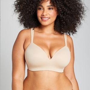 Cacique 46C Wire Free Lightly Lined T-Shirt Bra